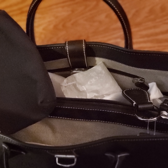 Women's Dooney & Bourke Fabric Logo Satchel Handbag Black Large Size. - Picture 6 of 7